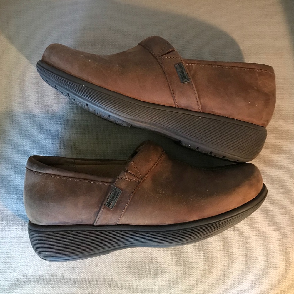 Grey’s Anatomy nursing clogs